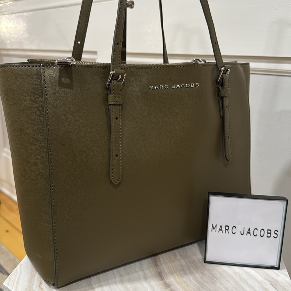 Marc Jacobs Large The Commuter Leather Tri-Compartment Tote Bag EUC